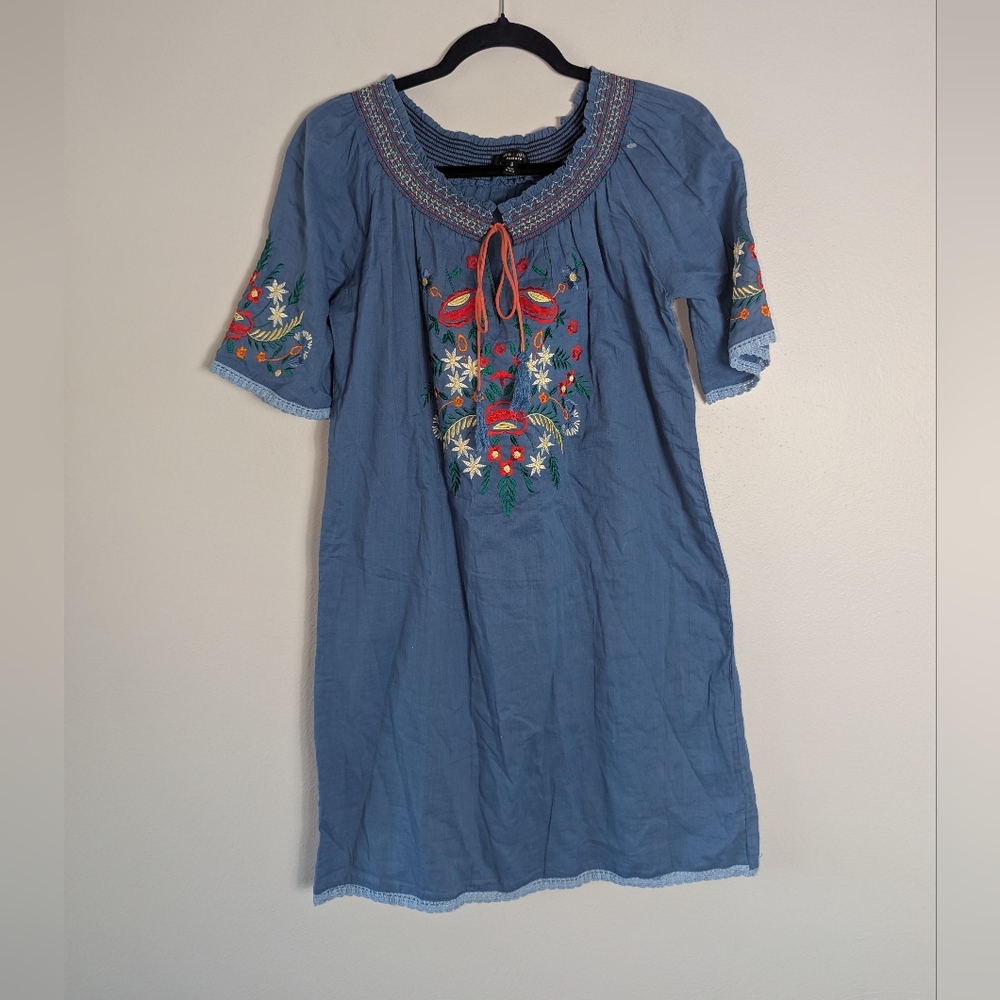 S Romeo & Juliet Couture Blue Embroidered Shift Dress